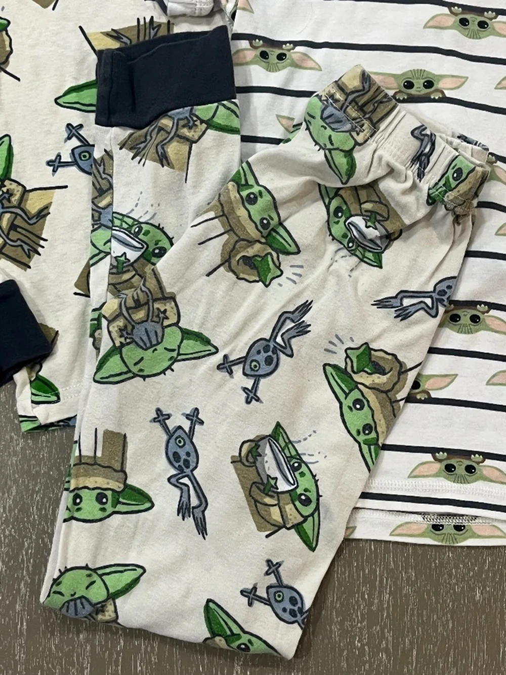 Star Wars Grogu and Mandalorian 5 piece Pajama Set Size 10